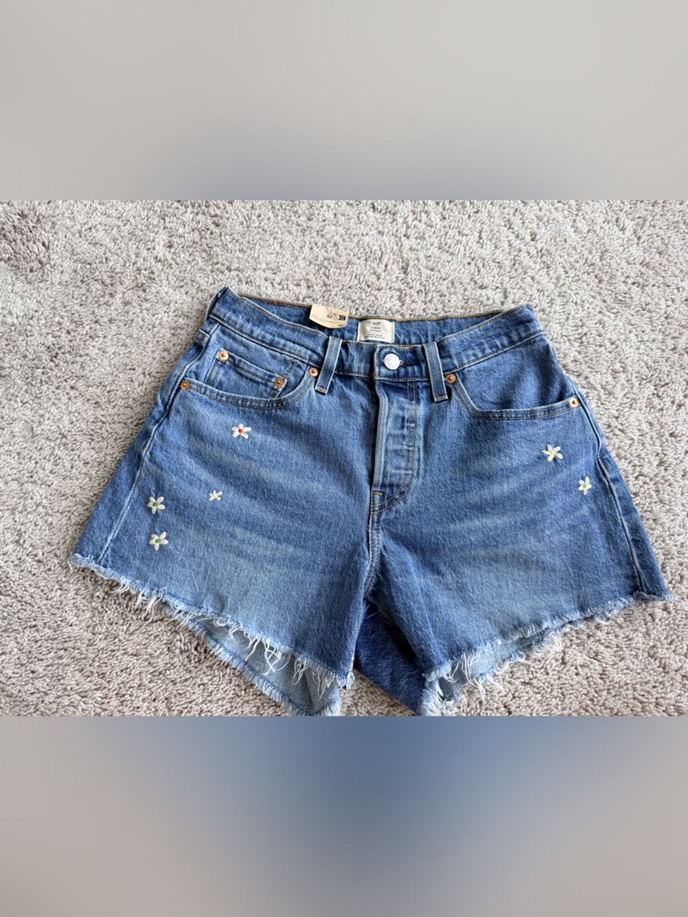 NWT LEVIS 501 OG CURVE SHORT - Size 28 - Picture 4 of 12